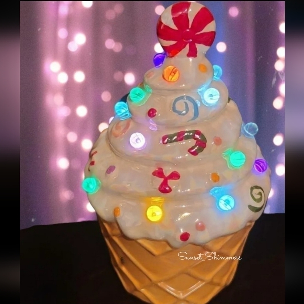 Light Up Ceramic Cupcake Christmas Peppermint Swirl Candy Cane Tier Tray Decor - Picture 5 of 8